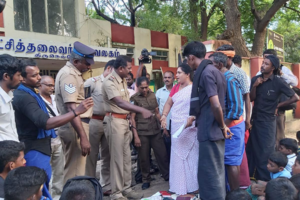 Protest For Seeking Community Certificates